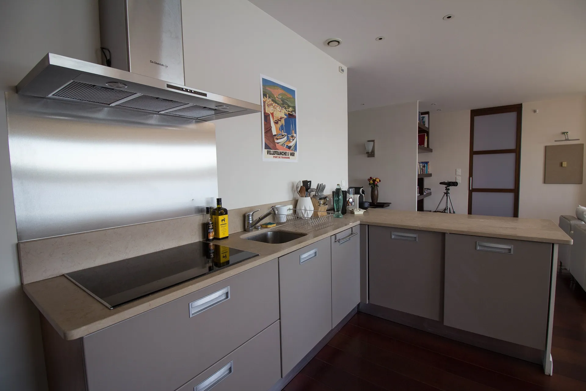 Photo 7 — VILLEFRANCHE SUR MER  - APPARTEMENT EN FRONT DE MER - LARGE TERRASSE - PLAGE & VIEILLE VILLE