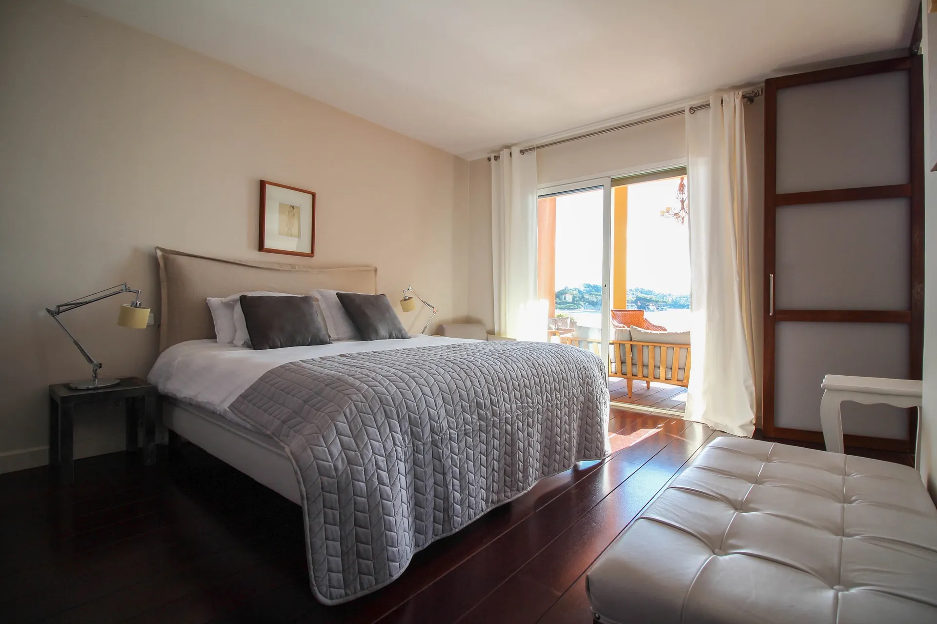 Photo 8 — VILLEFRANCHE SUR MER  - APPARTEMENT EN FRONT DE MER - LARGE TERRASSE - PLAGE & VIEILLE VILLE