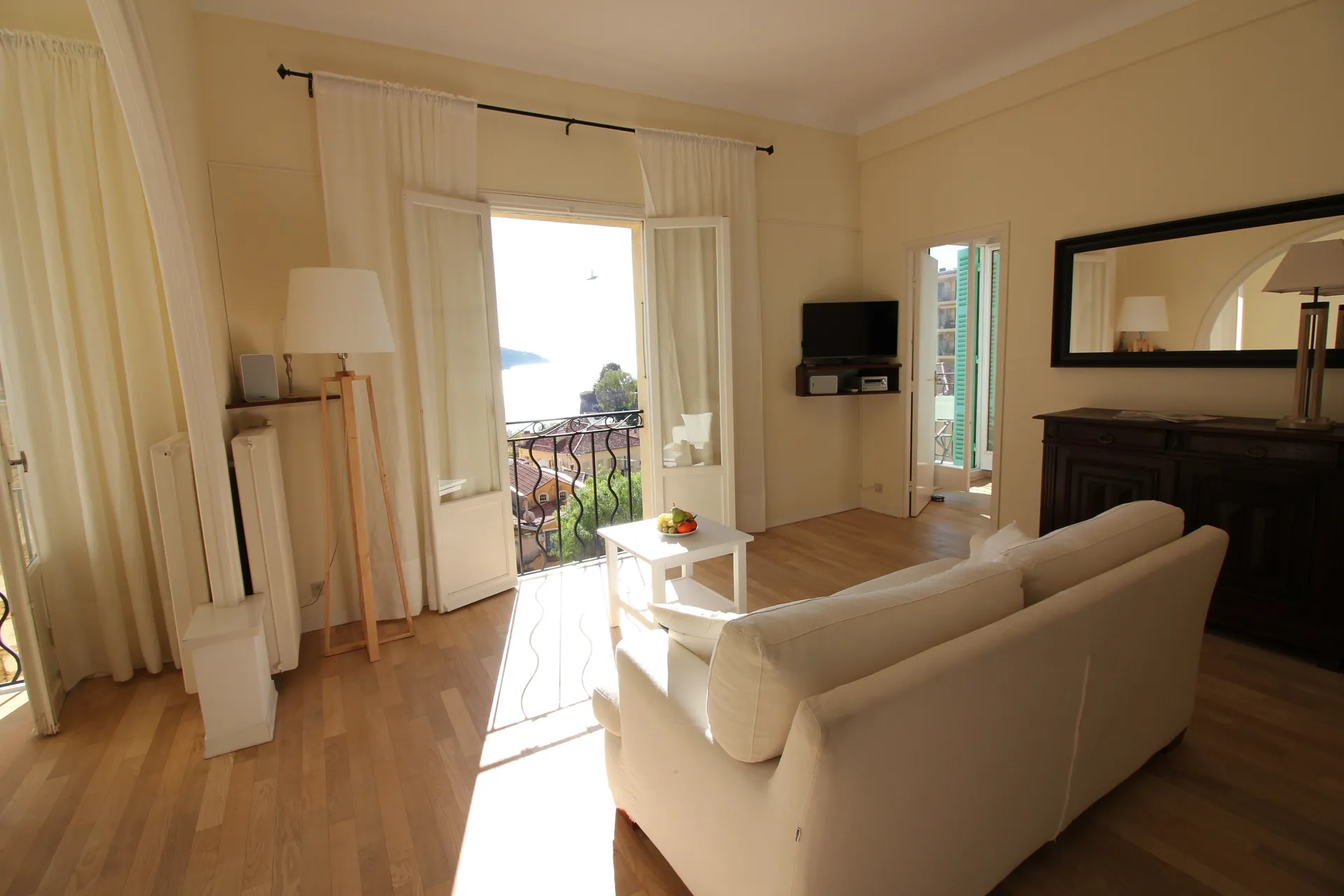Photo 13 — VILLEFRANCHE SUR MER  - SUPERBE APPARTEMENT 2/3 PIECES - VUE MER PANORAMIQUE - 2 BALCONS
