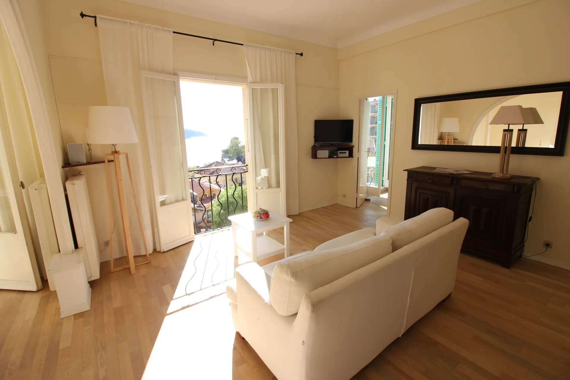 Photo 5 — VILLEFRANCHE SUR MER  - SUPERBE APPARTEMENT 2/3 PIECES - VUE MER PANORAMIQUE - 2 BALCONS
