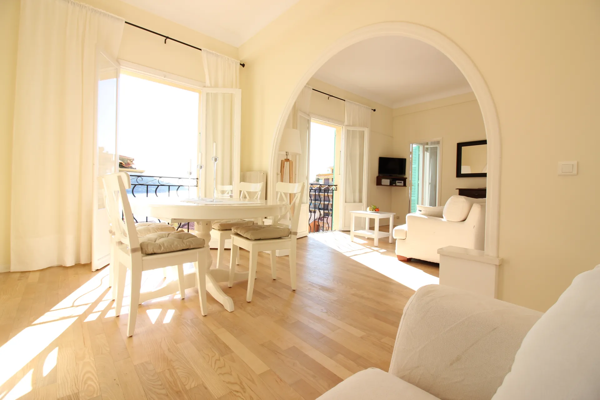 Photo 8 — VILLEFRANCHE SUR MER  - SUPERBE APPARTEMENT 2/3 PIECES - VUE MER PANORAMIQUE - 2 BALCONS